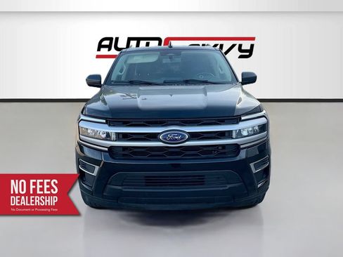 Used 2024 Ford Expedition Max XLT AWD/4WD image 2
