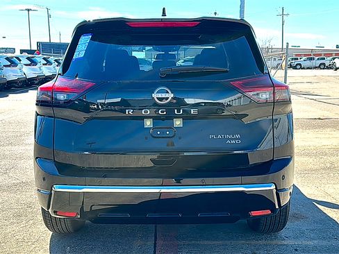 New 2026 Nissan Rogue Platinum w/ Platinum Premium Package image 7