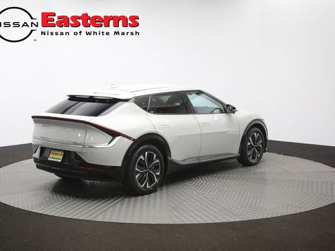 Used 2022 Kia EV6 Wind w/ Wind Technology Package AWD/4WD image 38