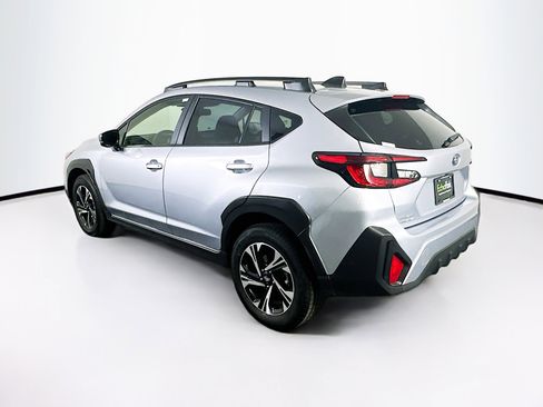 Used 2024 Subaru Crosstrek 2.0i Premium image 5