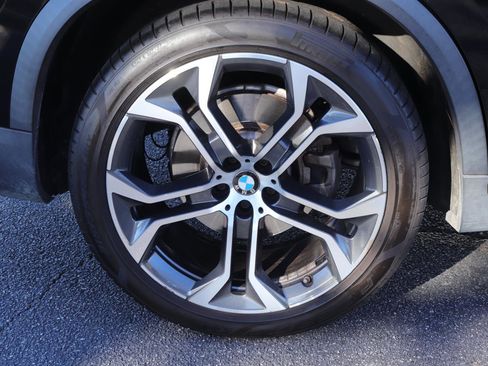 Used 2021 BMW X5 sDrive40i w/ Premium Package image 46