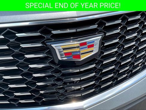 Used 2023 Cadillac XT4 Premium Luxury image 32