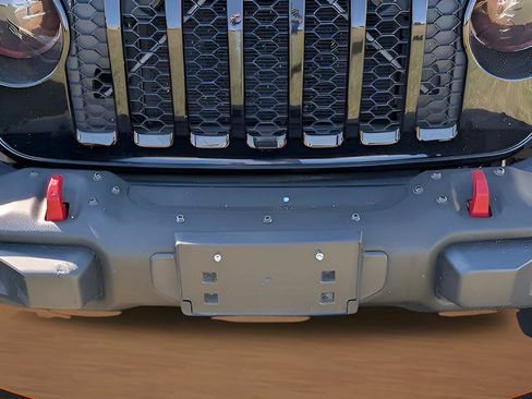 Used 2020 Jeep Gladiator Sport w/ Quick Order Package 24S image 5