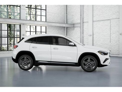 New 2026 Mercedes-Benz GLA 250 4MATIC image 15