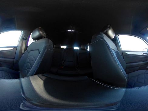 Used 2025 Volkswagen Atlas Cross Sport SE image 42