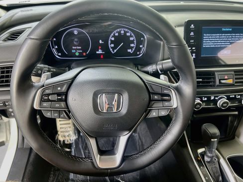 Used 2022 Honda Accord Sport image 11
