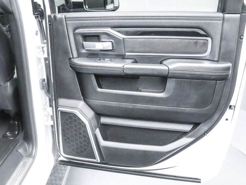 Used 2019 RAM 2500 Laramie image 31