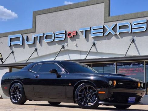 Used 2022 Dodge Challenger R/T Scat Pack RWD image 1