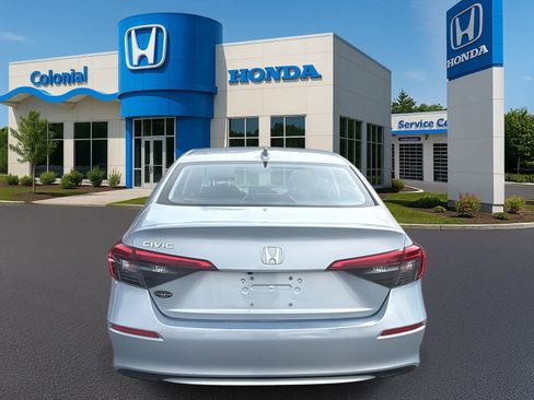 Used 2023 Honda Civic EX image 4