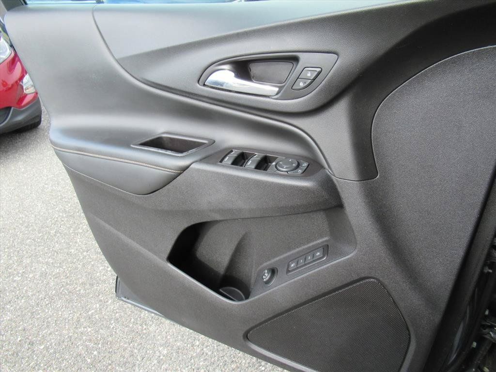 Certified 2018 Chevrolet Equinox Premier FWD image 25