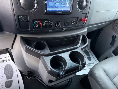 Used 2011 Ford E-250 and Econoline 250 image 23