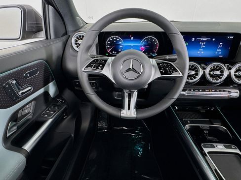 New 2026 Mercedes-Benz GLA 250 image 4