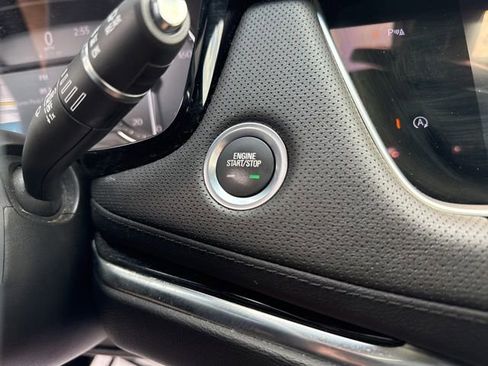 Used 2022 Cadillac XT5 Premium Luxury FWD image 17