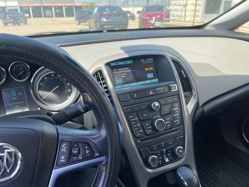 Used 2013 Buick Verano FWD image 10