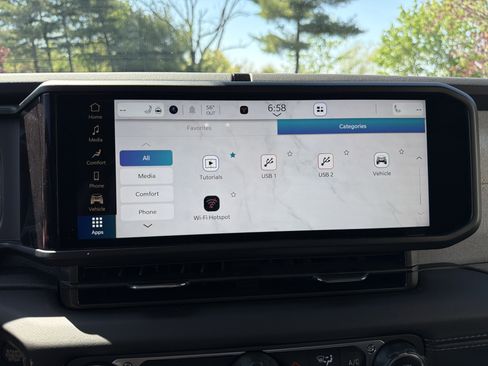 Certified 2025 Jeep Wrangler Sahara AWD/4WD image 28