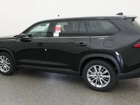 New 2026 Toyota Grand Highlander AWD image 4