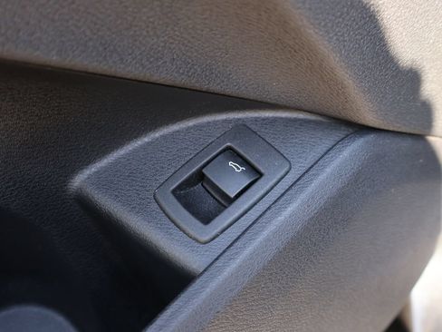 Used 2018 BMW X1 sDrive28i w/ Convenience Package FWD image 23