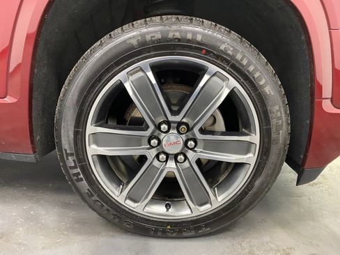 Used 2018 GMC Acadia Denali w/ Technology Package image 16