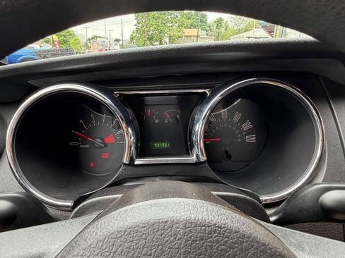 Used 2007 Ford Mustang Premium RWD image 25