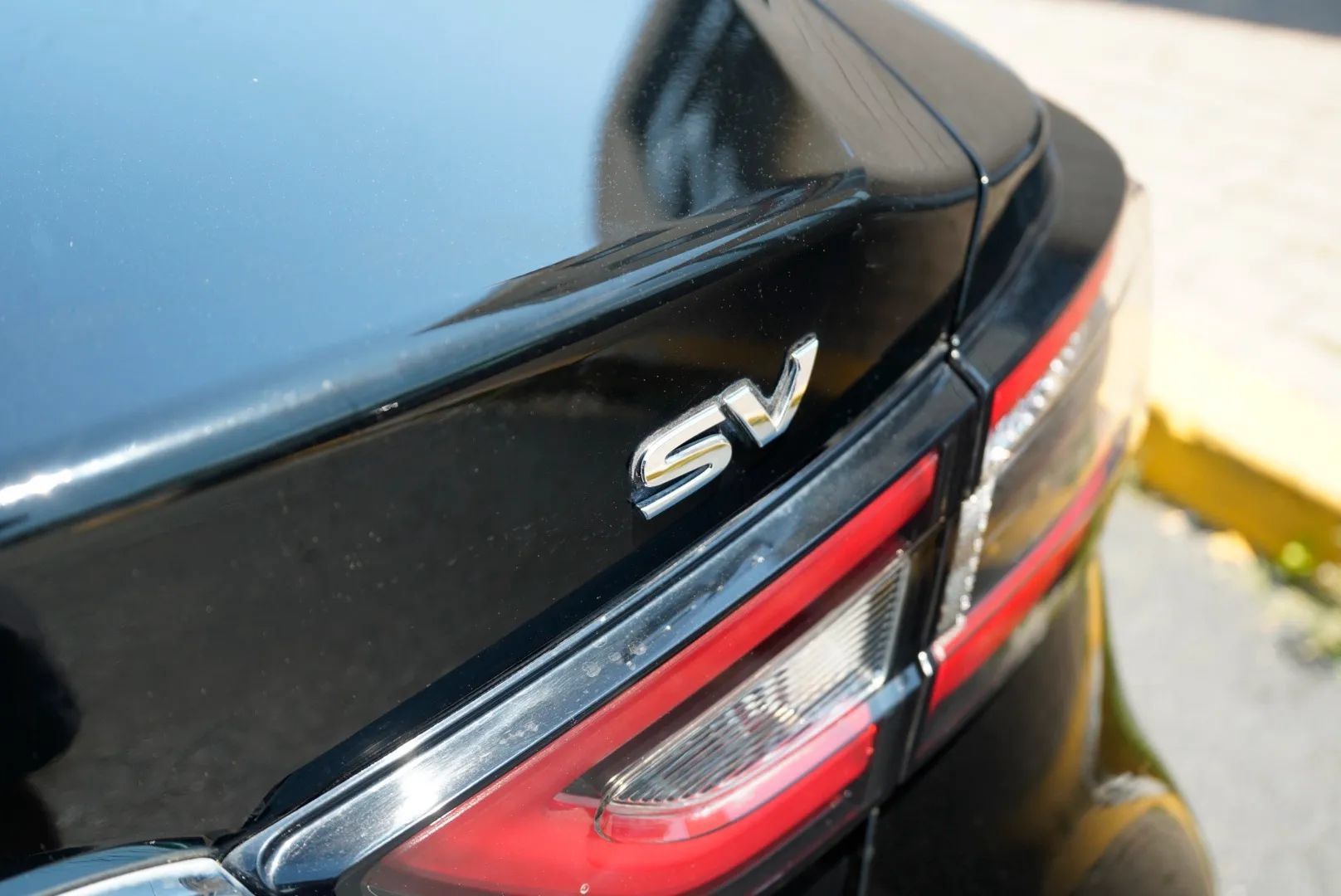Used 2022 Nissan Maxima SV w/ Floor Mat Group FWD image 11
