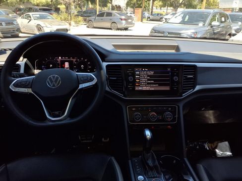 Certified 2023 Volkswagen Atlas SEL Premium AWD/4WD image 21