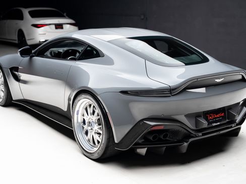 Used 2020 Aston Martin V8 Vantage Coupe RWD image 25