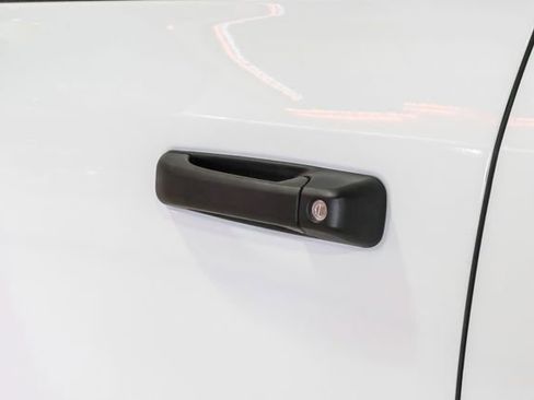 Used 2024 RAM 2500 Big Horn image 39