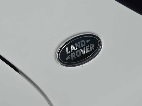 Used 2024 Land Rover Discovery Sport Dynamic SE AWD/4WD image 10