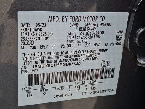 Used 2023 Ford Explorer XLT w/ Equipment Group 202A AWD/4WD image 28