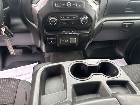 Used 2021 Chevrolet Silverado 2500 Custom w/ Custom Convenience Package image 17