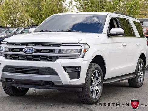 Used 2023 Ford Expedition XLT AWD/4WD image 16
