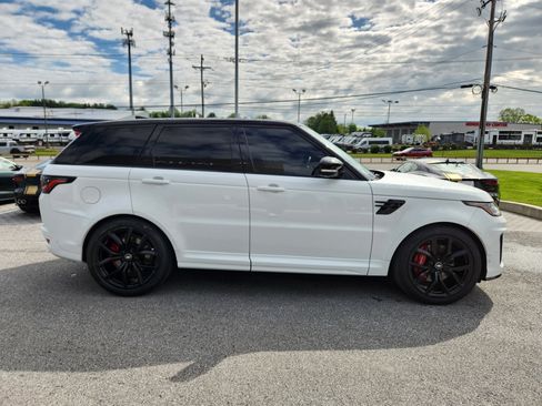 Used 2022 Land Rover Range Rover Sport SVR AWD/4WD image 6