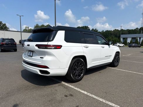 Used 2023 Jeep Grand Cherokee L Summit AWD/4WD image 8