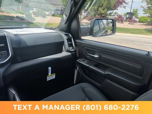 New 2026 RAM 1500 Express AWD/4WD image 28