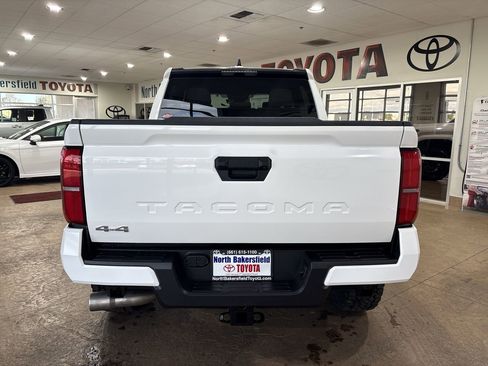 New 2026 Toyota Tacoma SR5 AWD/4WD image 9