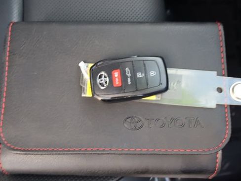 Used 2025 Toyota Crown Signia image 62