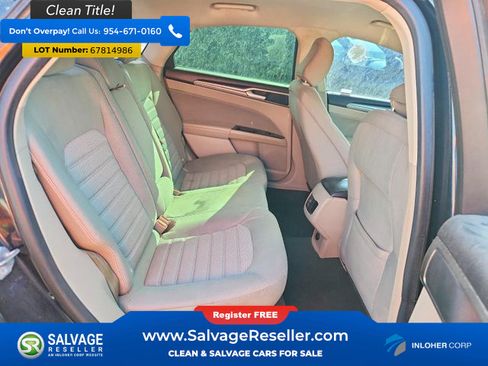 Used 2020 Ford Fusion SE FWD image 13