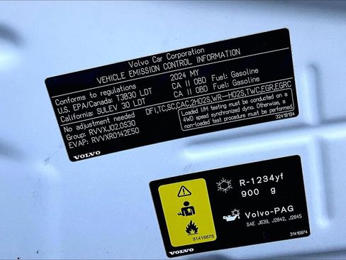 Certified 2024 Volvo XC90 B6 Plus w/ Protection Package Premier image 32