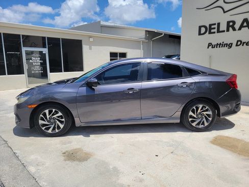 Used 2017 Honda Civic EX image 6