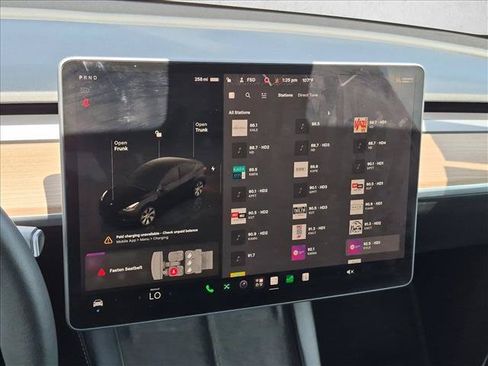 Used 2023 Tesla Model Y Long Range AWD/4WD image 14