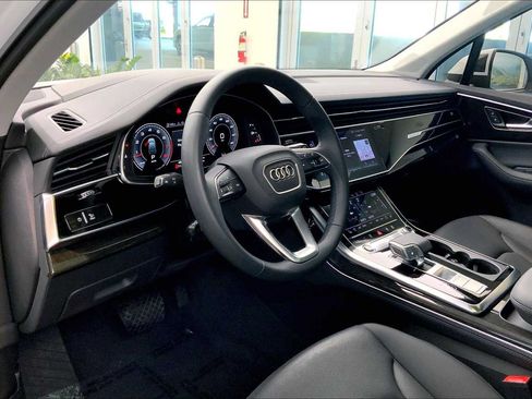 Used 2024 Audi Q7 3.0T Prestige AWD/4WD image 17