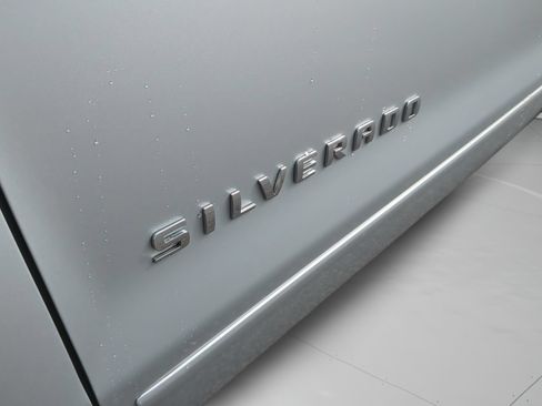 Used 2017 Chevrolet Silverado 1500 LT w/ All Star Edition RWD image 31