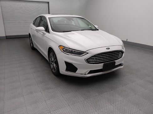 Used 2019 Ford Fusion SEL FWD image 14