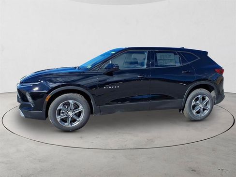 New 2025 Chevrolet Blazer LT image 8
