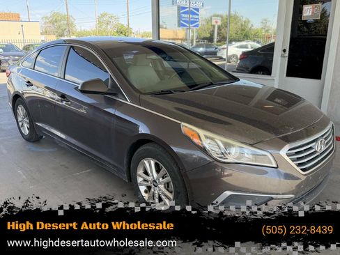 Used 2017 Hyundai Sonata SE FWD image 1