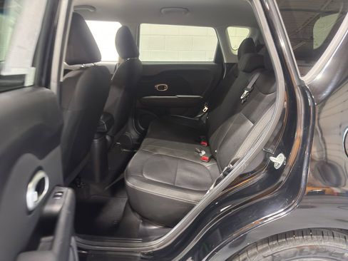 Used 2016 Kia Soul image 10