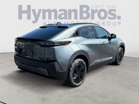 New 2026 Subaru Uncharted AWD image 3