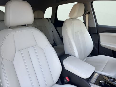 Certified 2025 Audi Q5 Premium AWD/4WD image 27