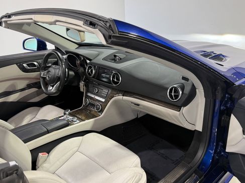 Used 2017 Mercedes-Benz SL 450 image 41