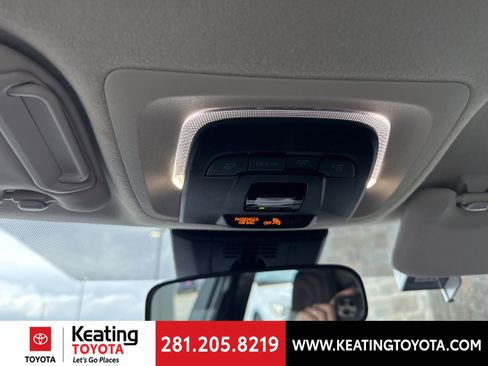 Used 2024 Toyota Corolla LE image 21